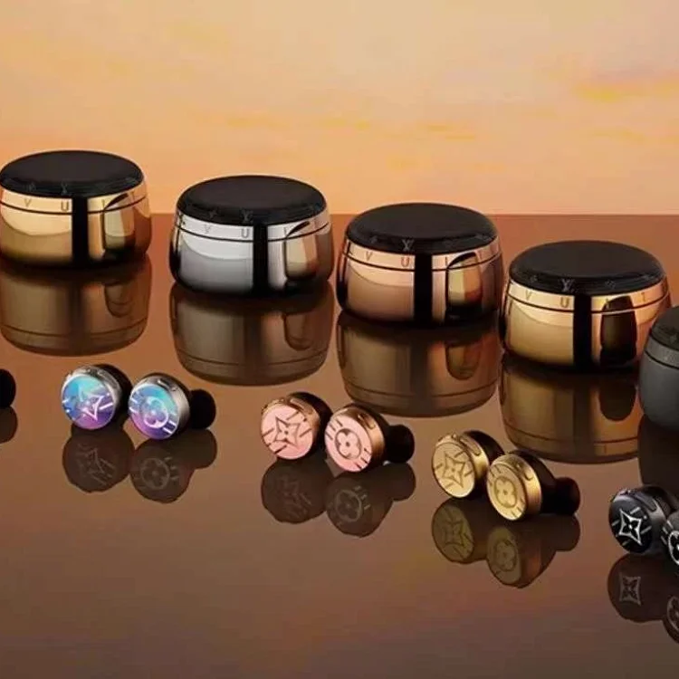 Source listing image for Horizon Earbuds (5 Styles), item 7716842309