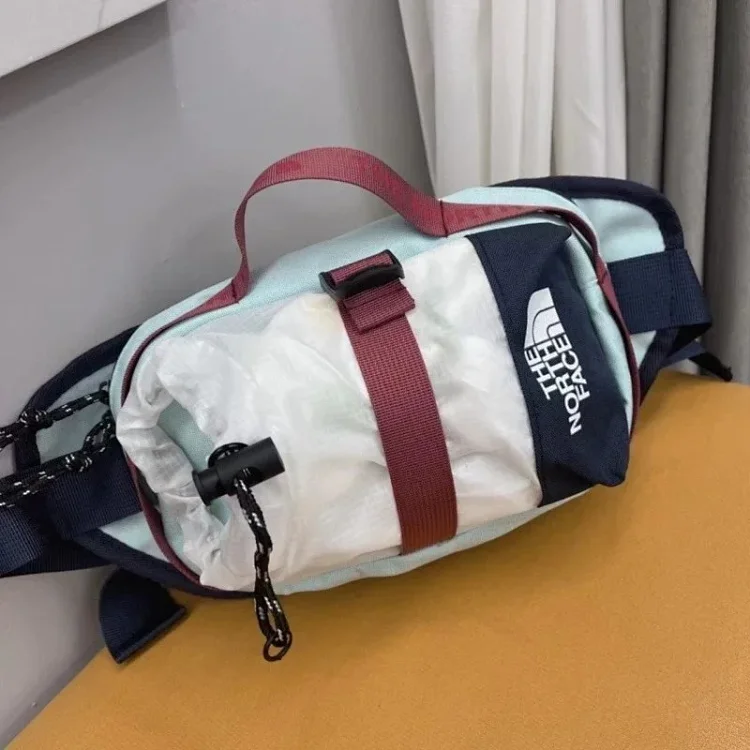 Source listing image for The North Face Waist Pack, item 7714820698